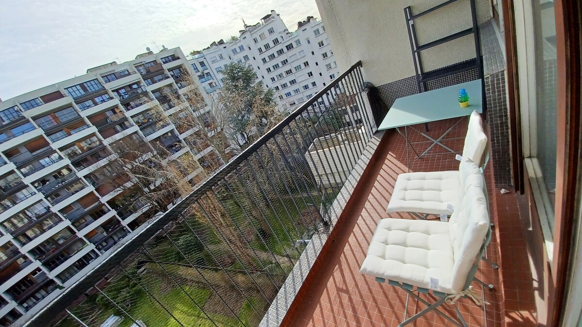 Sofa-bed in living room / Apartment in Paris