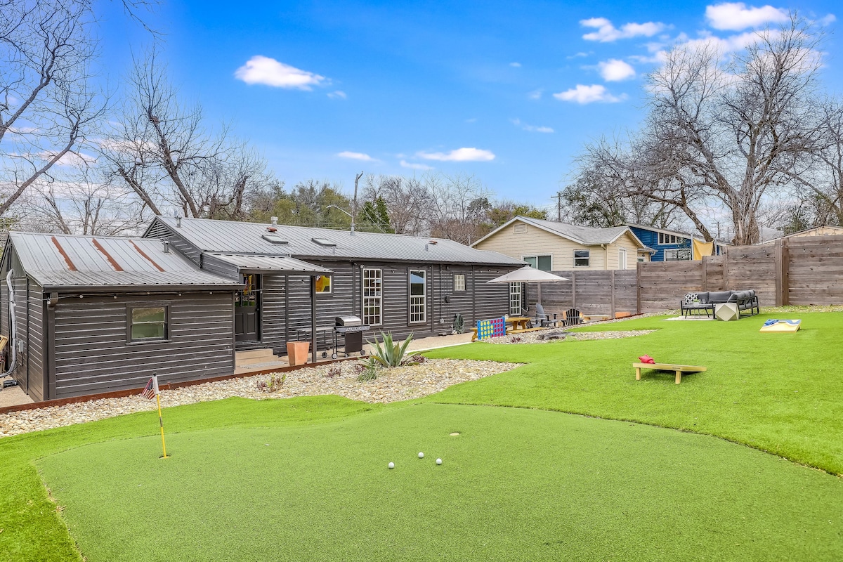 Modern Home with Large Backyard Near UT & Downtown