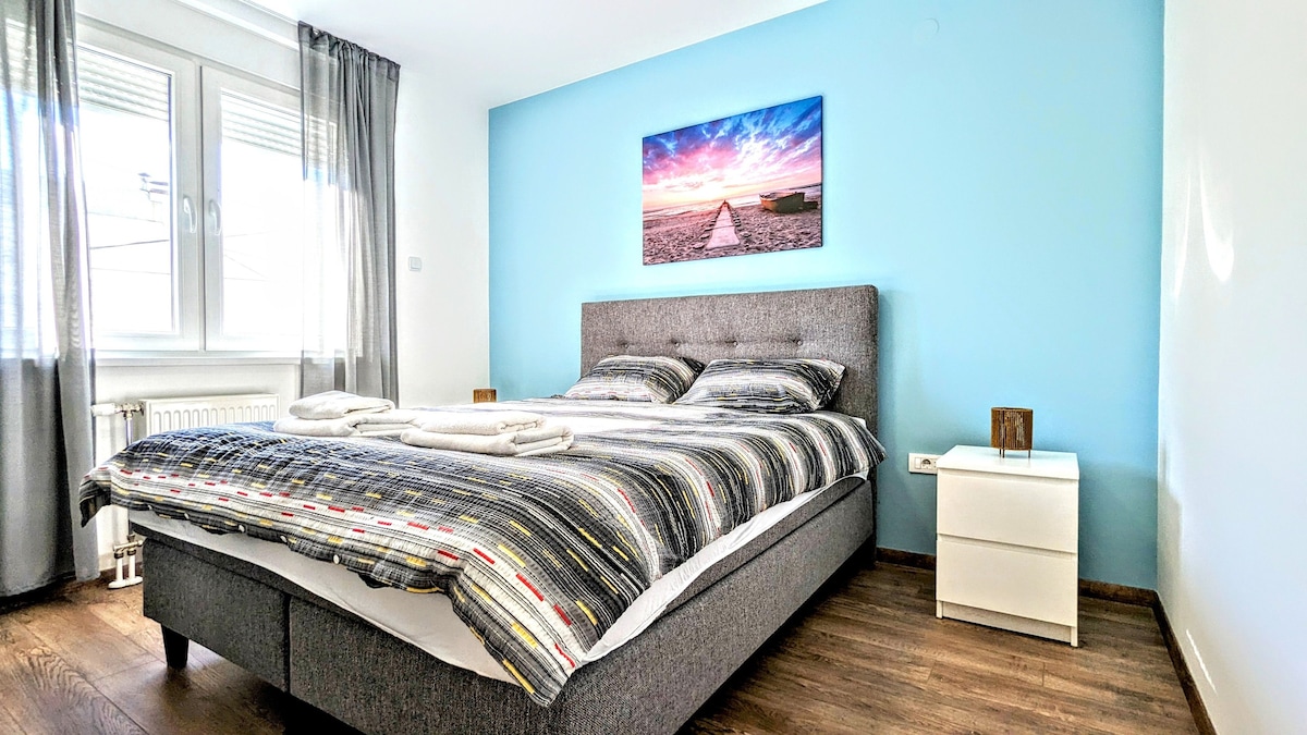 Blue Lagoon in city center - apartmani_nsmilos