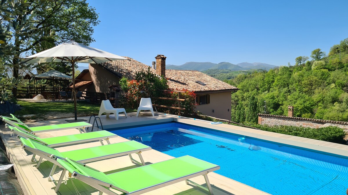 Borgo Canapegna  "il Boschetto - private pool"