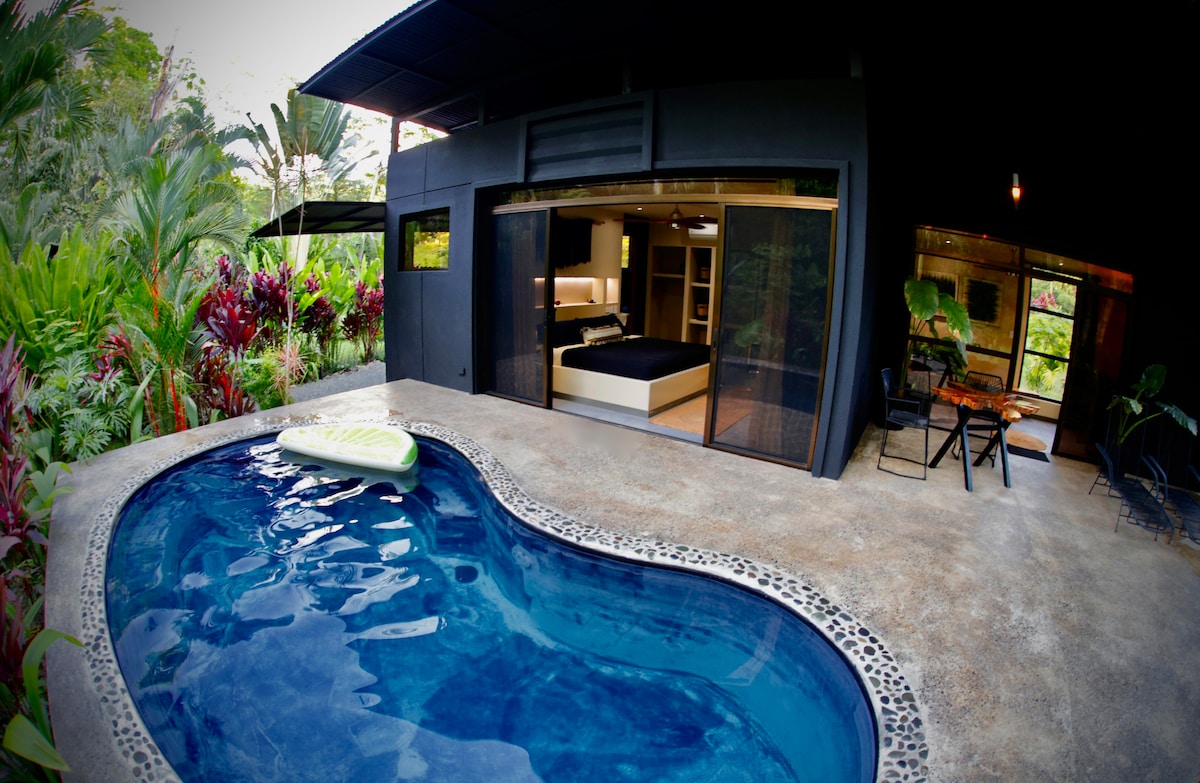 Private Romantic Butterfly River Bungalow A/C Pool