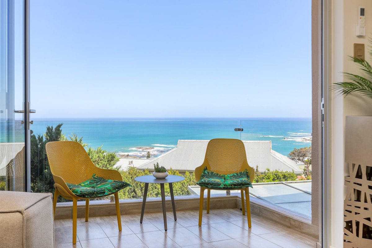 Brand New luxury flat with stunning ocean views