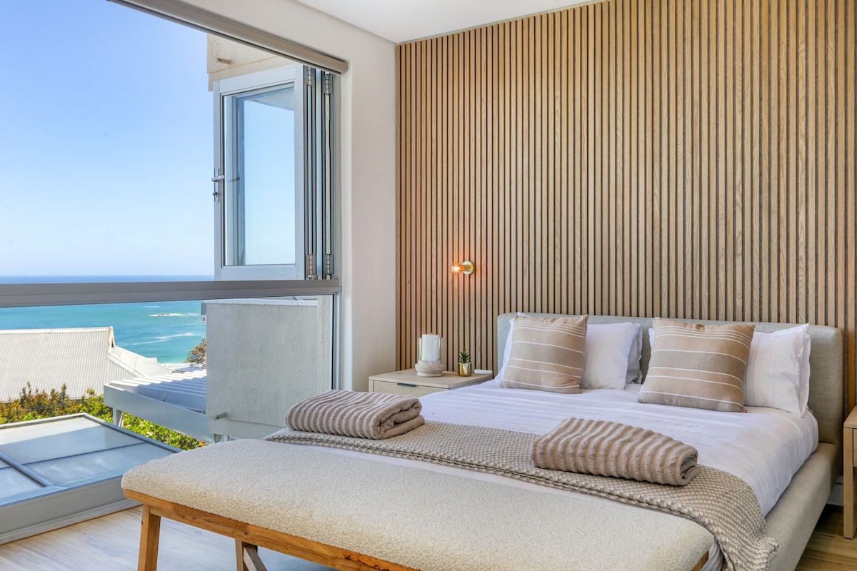 Brand New luxury flat with stunning ocean views