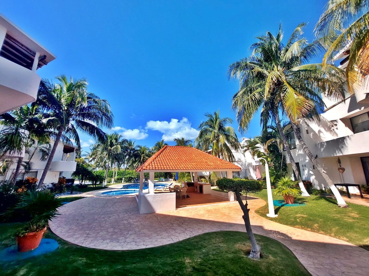 Ground Floor Apartment Pool Access to the beach