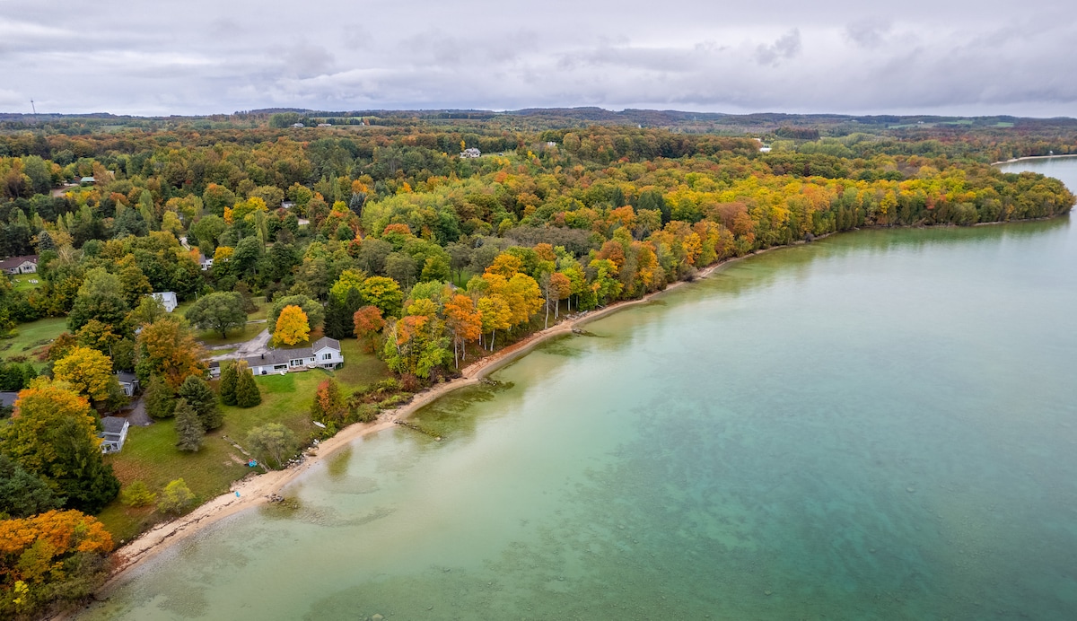 Little Skip Cottage, on the Bay