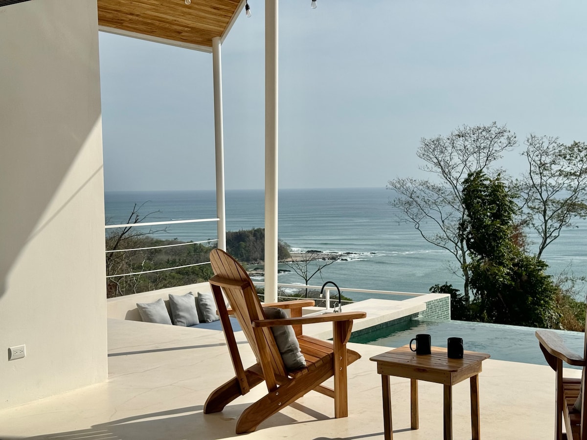 Casa Opale : Pool & Ocean View