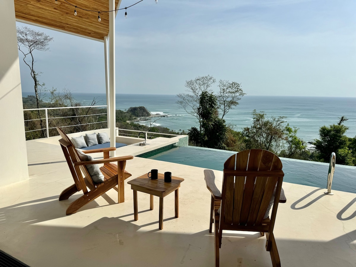 Casa Opale : Pool & Ocean View