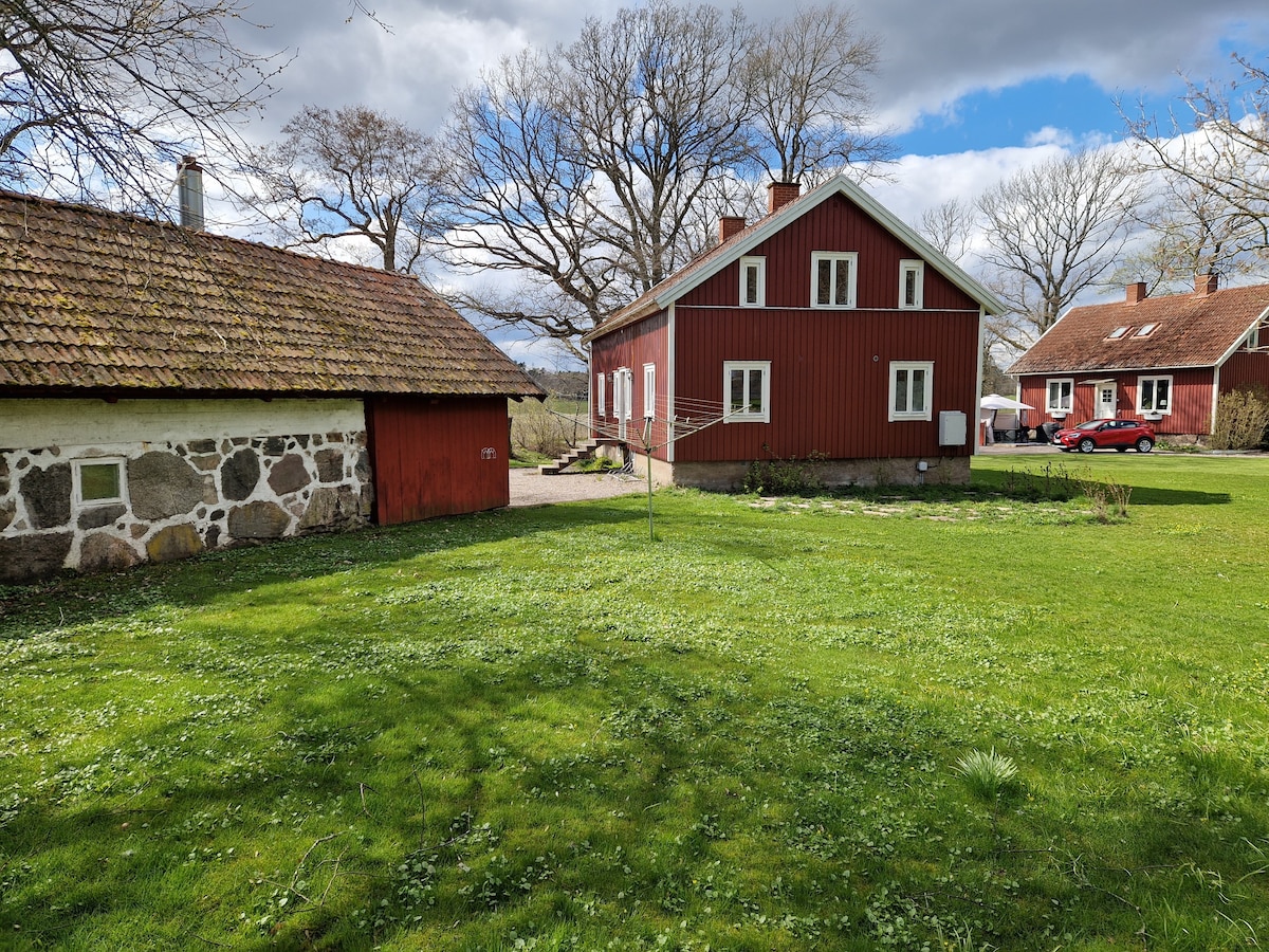 Hus strax utanför Trollhättan