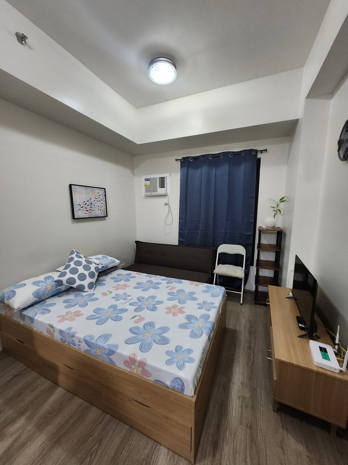 Poolside Studio near IT Park: Wi-Fi, Pet-Friendly