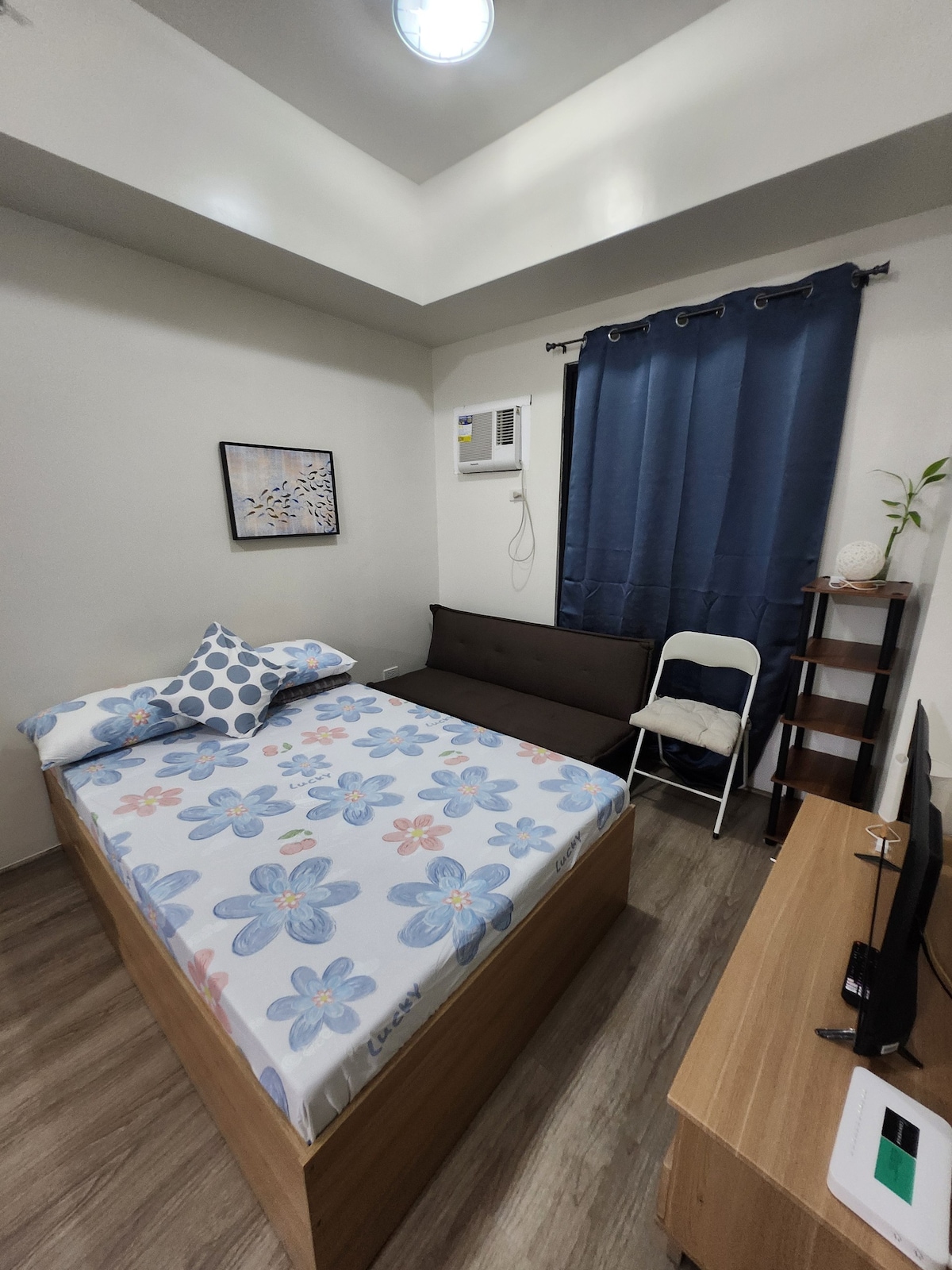 Poolside Studio near IT Park: Wi-Fi, Pet-Friendly