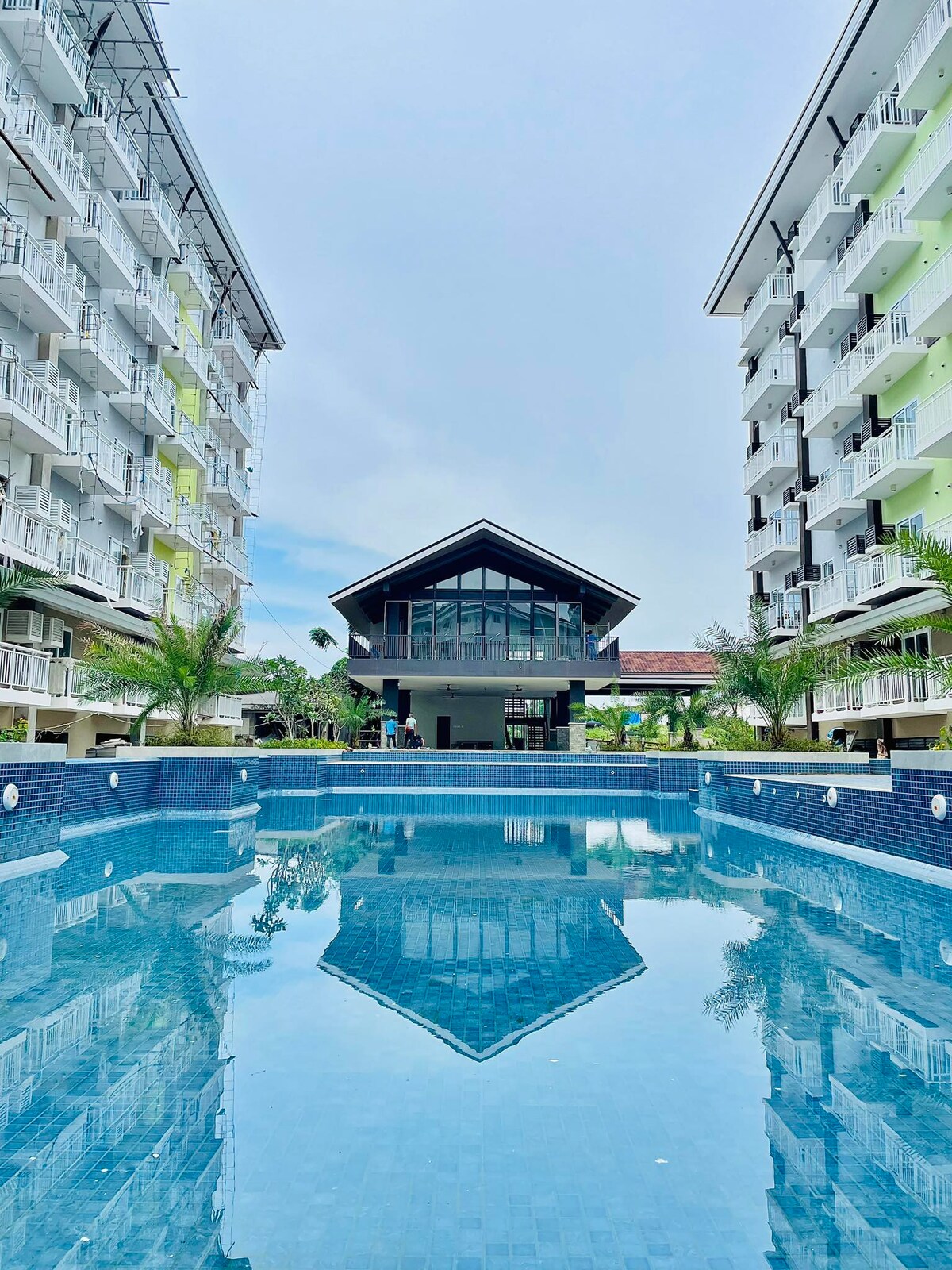 Deluxe Condo Near Mactan Airport