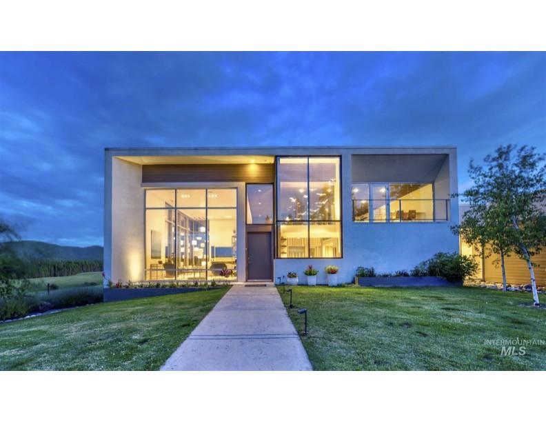 Modern Oasis | 240 Acres On The Palouse