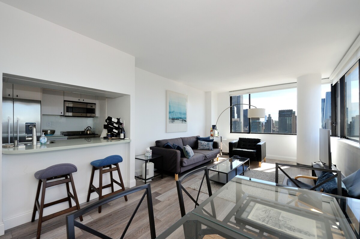 Modern and Cozy 2BR Apt near Times Square!