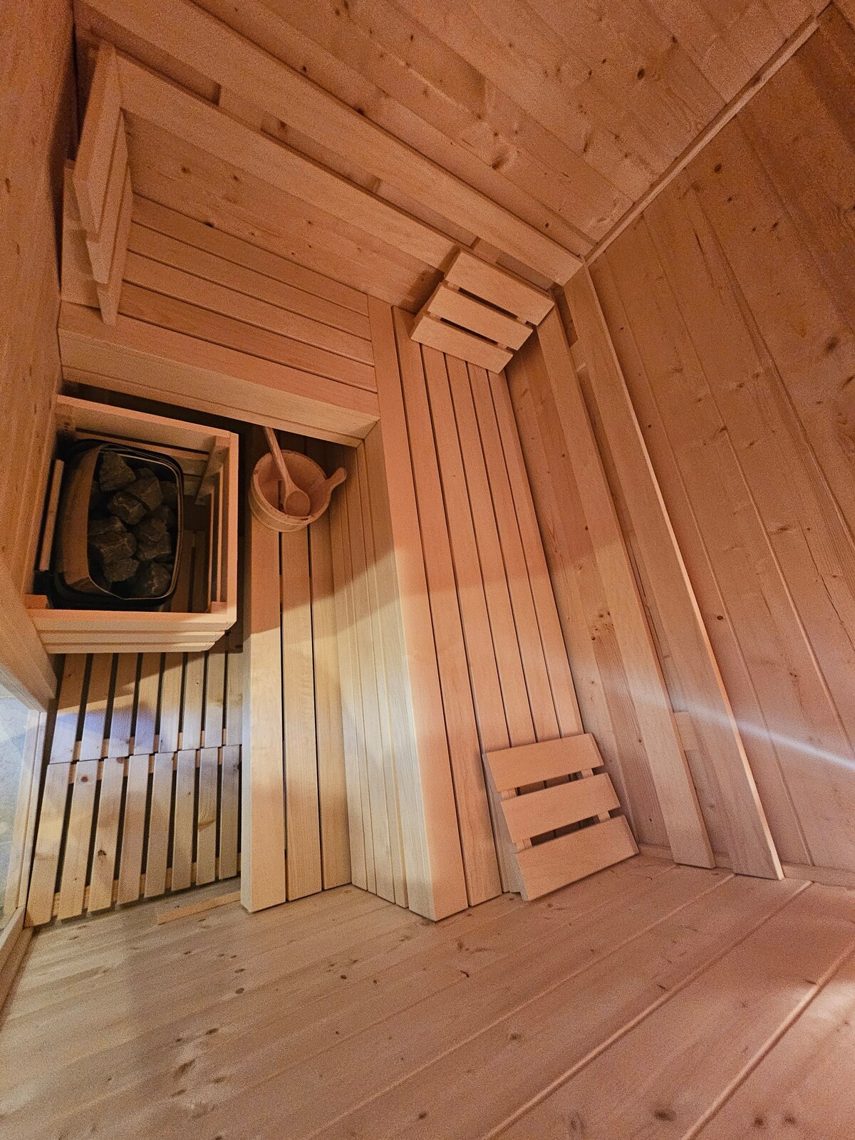 Ruime kamer met privé sauna en whirlpool
