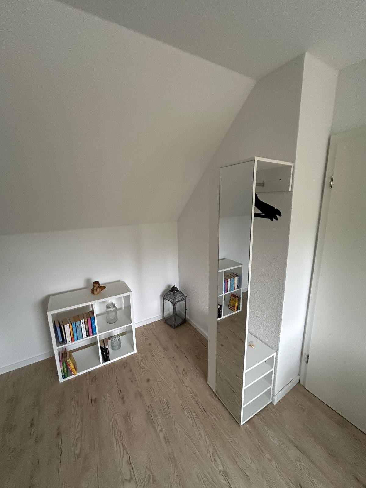 1 Zimmerwohnung mit Küche, Bad in Hellern-OS