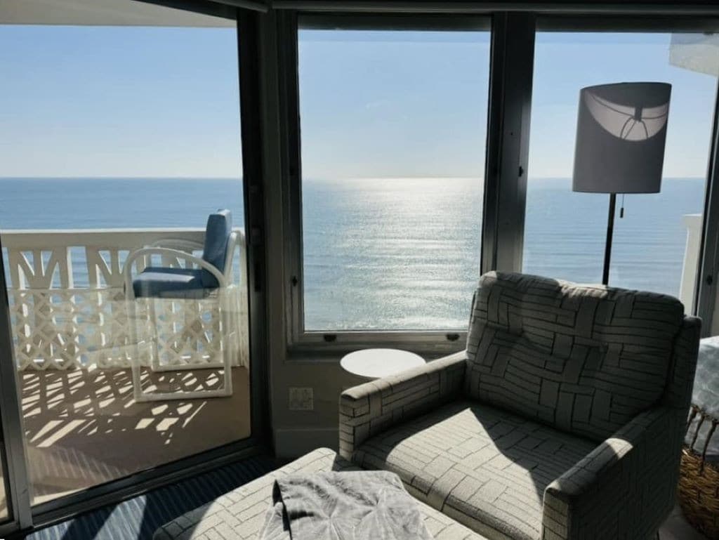 Ormond Beach Gorgeous Penthouse, Incredible Views!