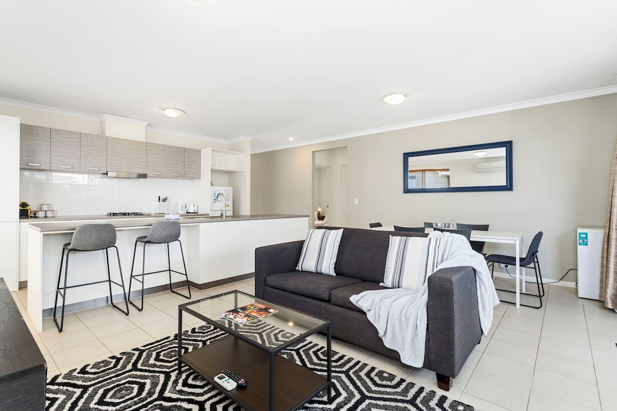 Serene family getaway in the heart of Coolbellup!
