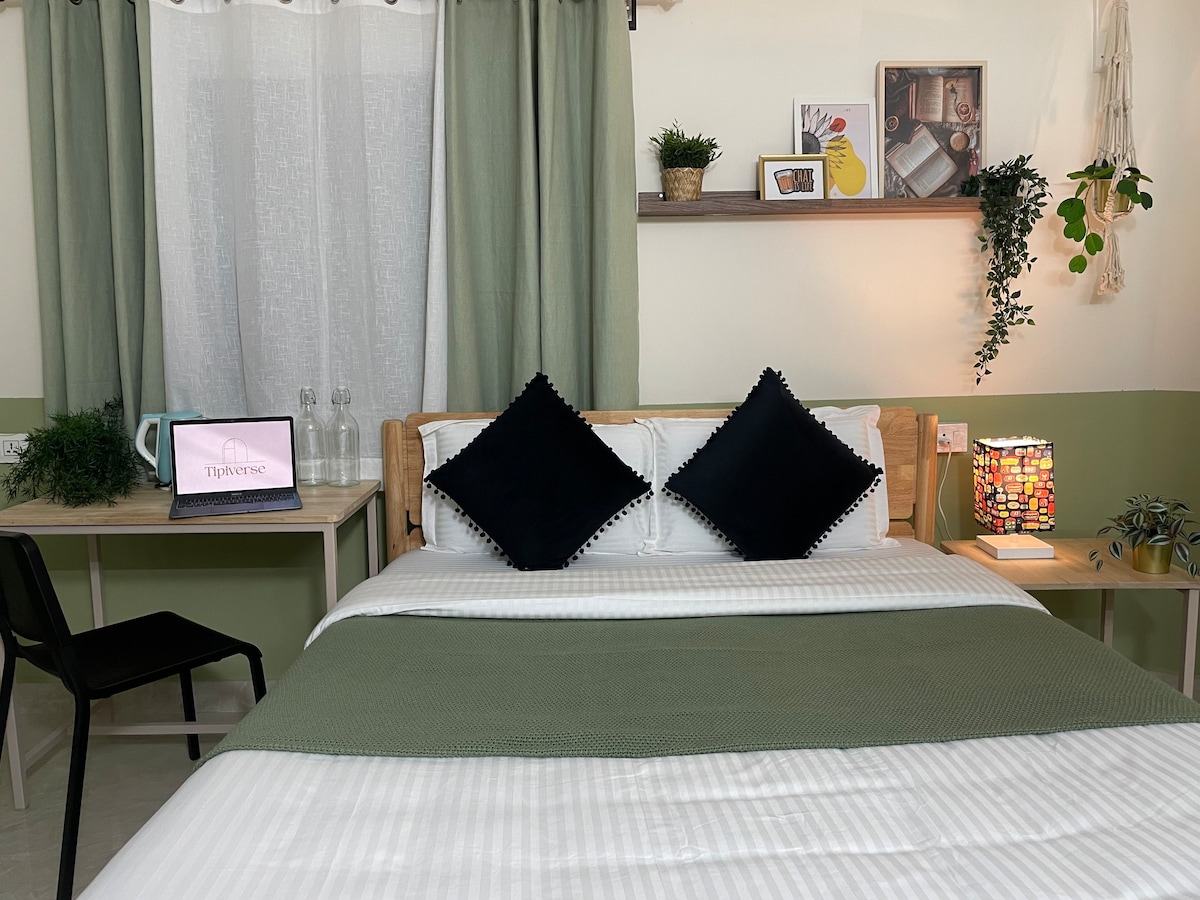 Trouvaille Room with AC in Koramangala