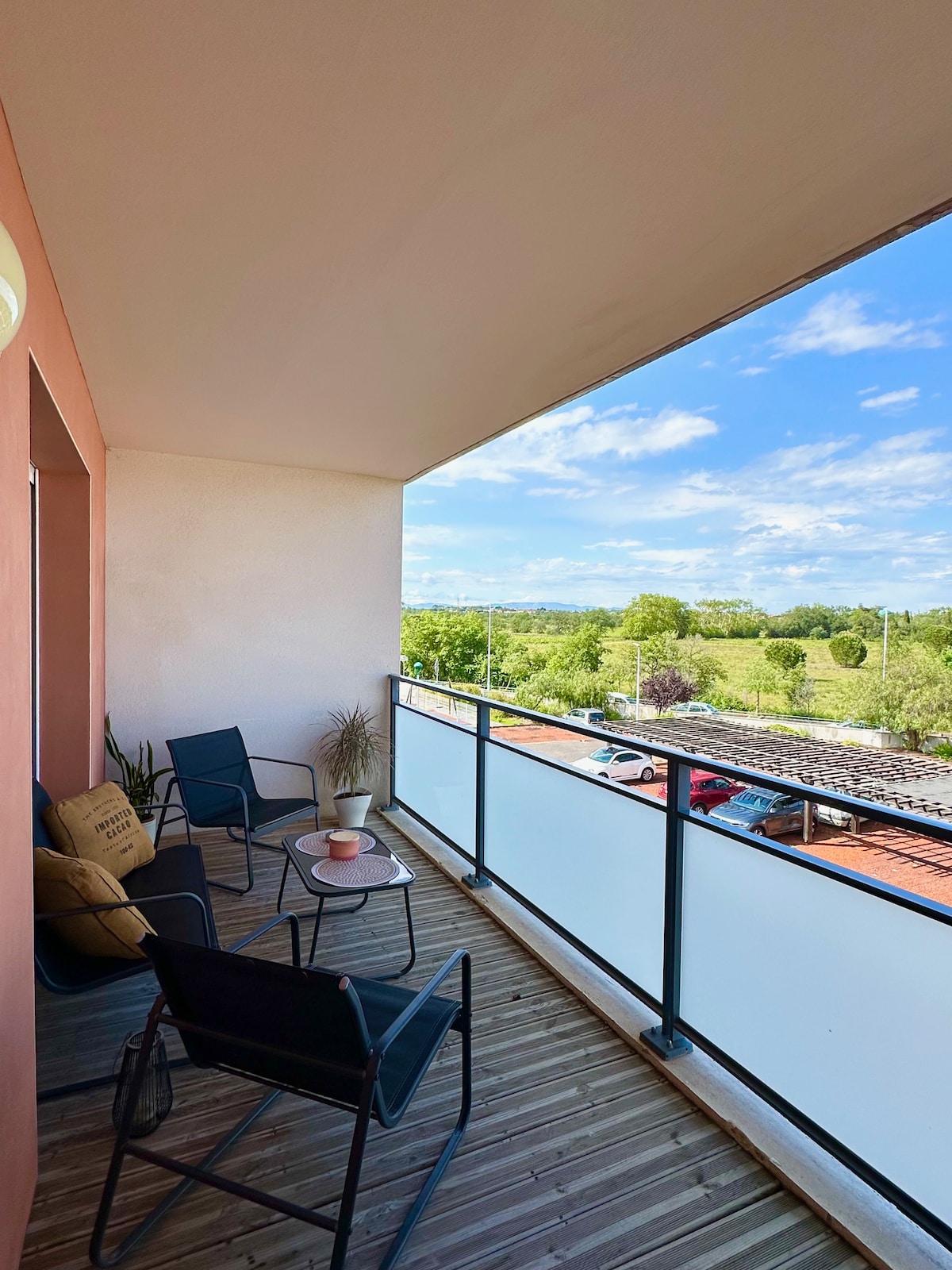 Studio avec Terrasse à 10 mins des plages