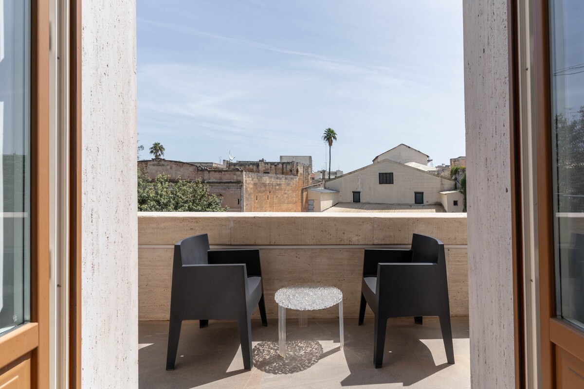 limehome Lecce Palazzo BN | 2-Bedroom Apt +Balcony