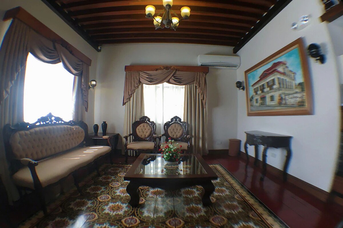 Classic Queen Bed Room With AC @ NSCC Hotel Vigan