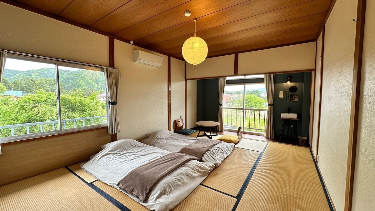河口湖（ Kawaguchiko town ）富士山景观日式客房