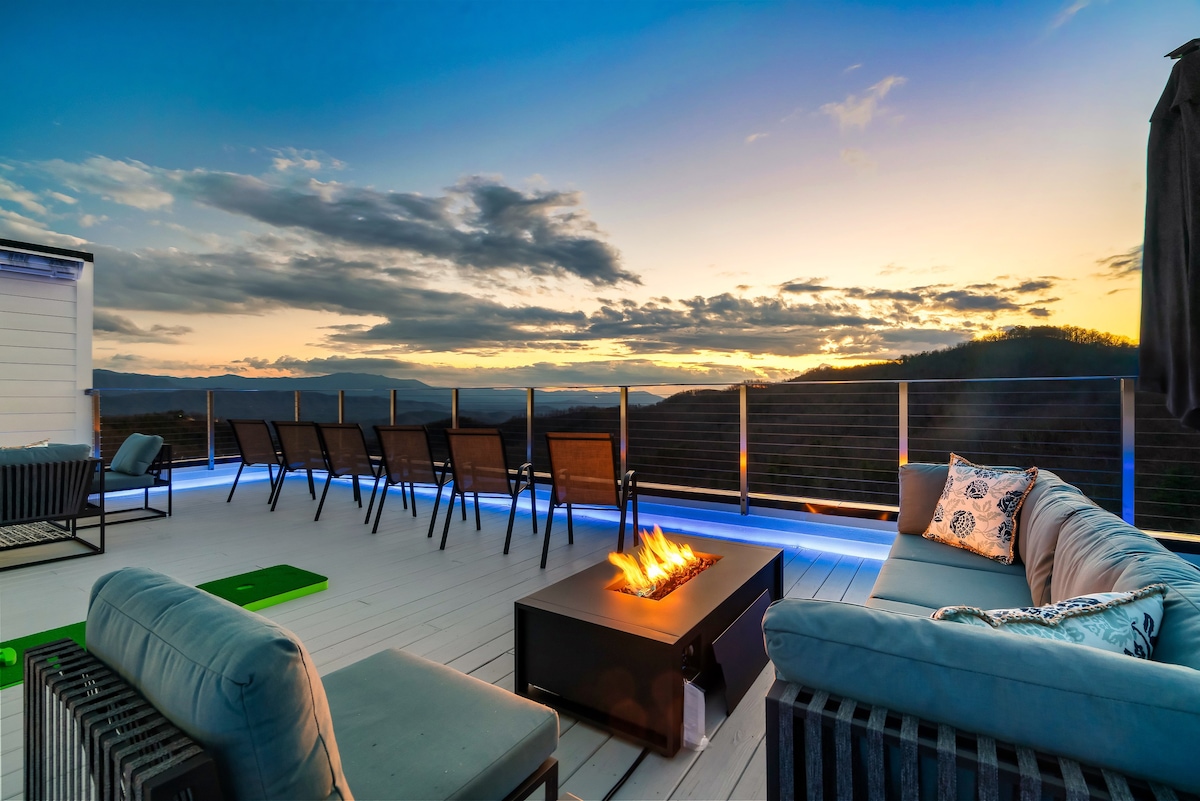 Modern Luxury Cabin, 360° Views, Amazing Roof Deck