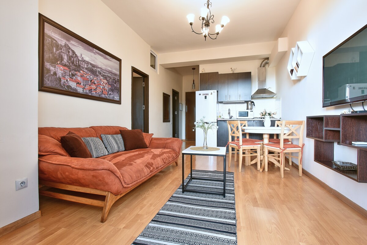 Stylish 2 BDRM Apartment in Old Tbilisi, Avlabari