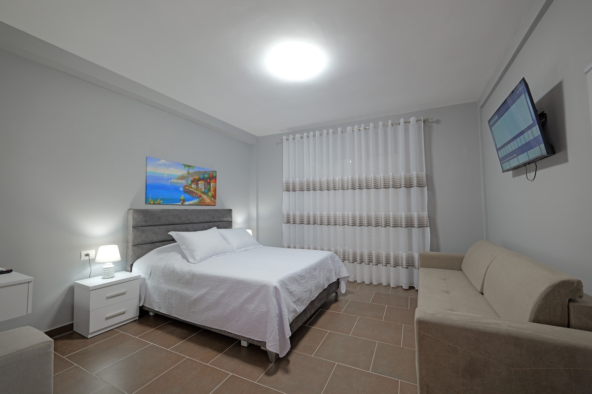 Seaview Bunec-Deluxe Quadruple Room with Balcony 6
