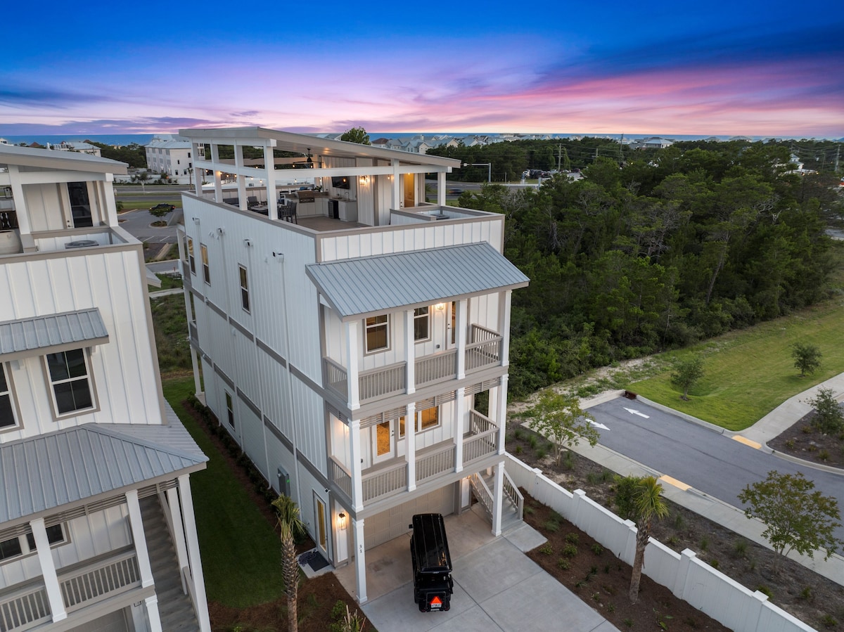 New! 30A w Rooftop Hot Tub w Gulf View, Golf Cart!