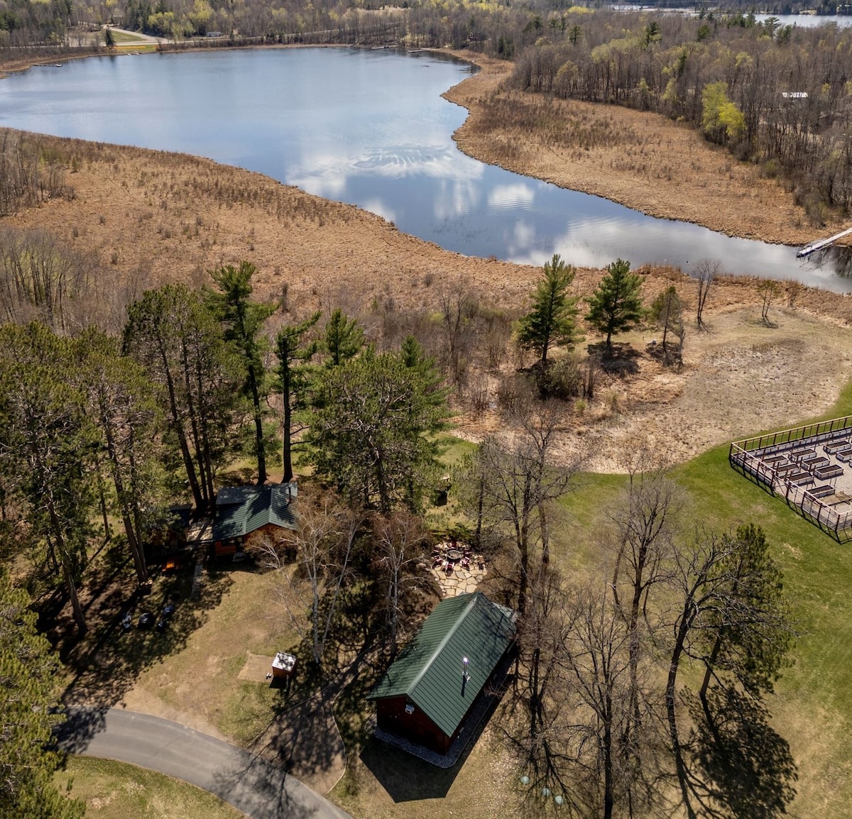 Two cabins-lake access-private dock