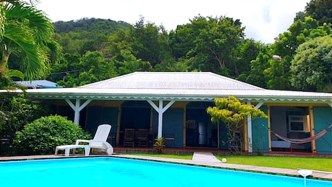 La Villa Corossol
Belle villa de style créole