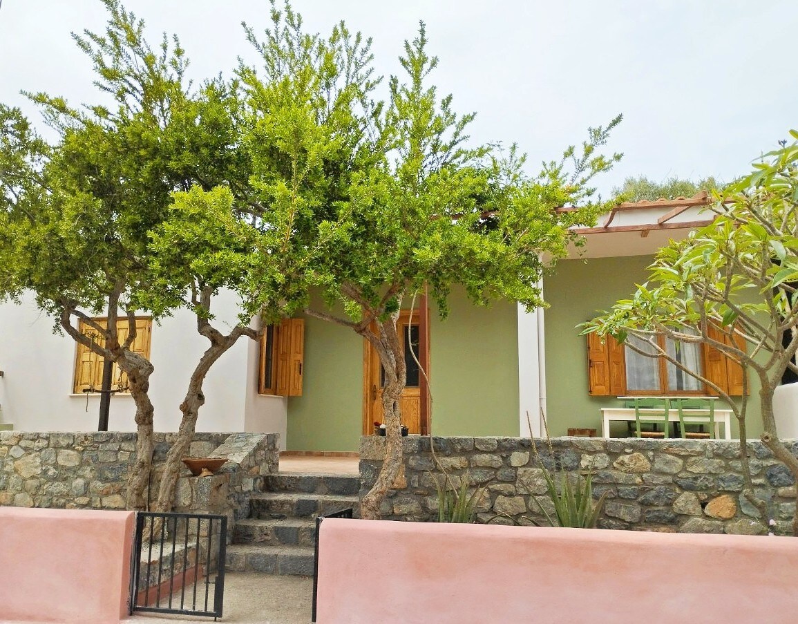 Αrmiriki House