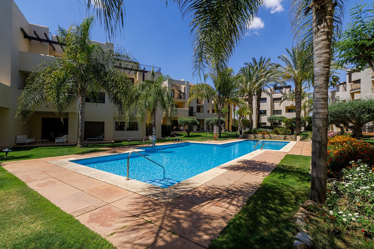 Apartamento con piscina en Roda Resort de Golf