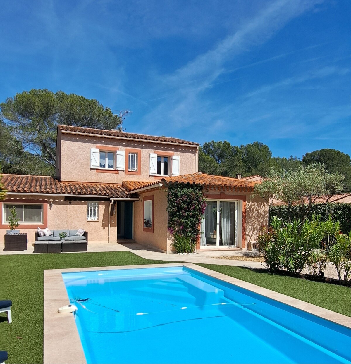 villa provençale avec piscine