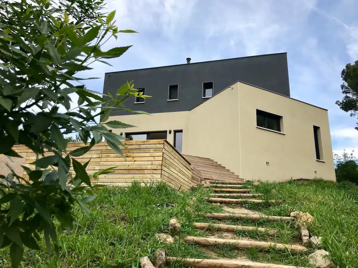 Maison d'architecte /piscine/vue #DemeureInsolite