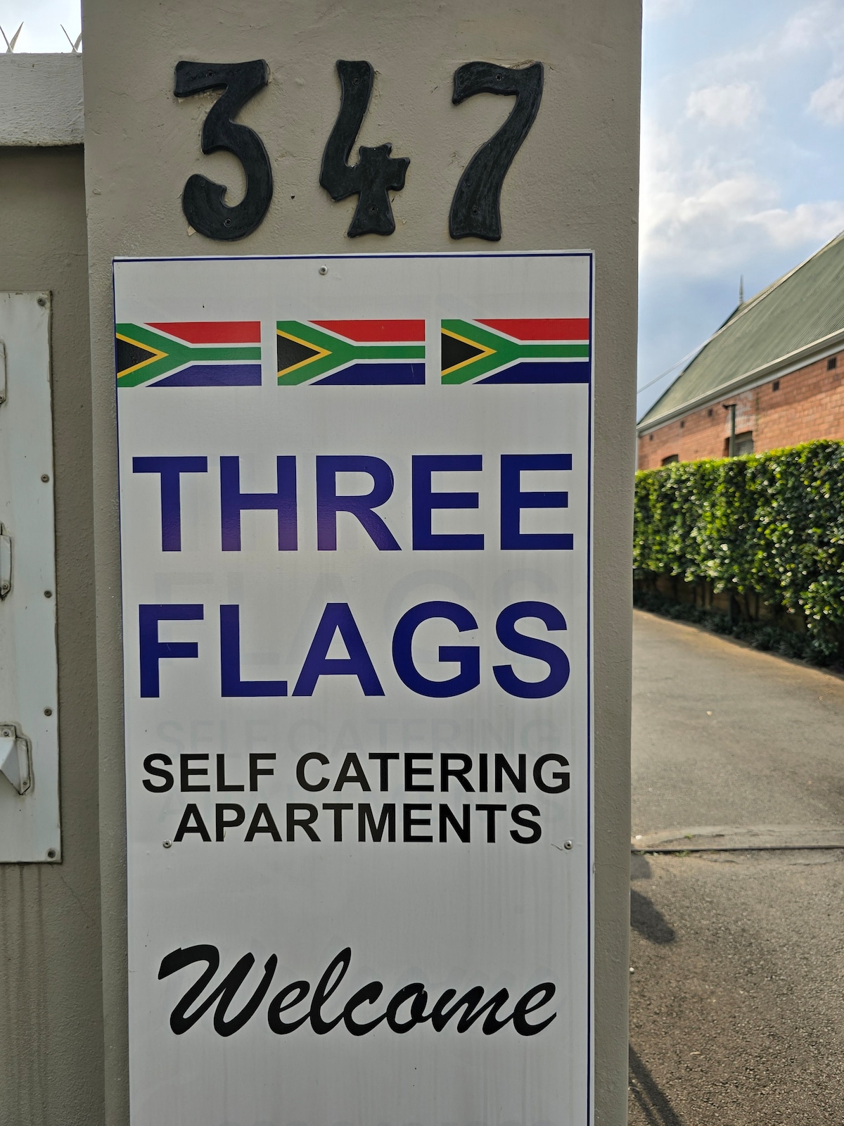 Three Flags Self-catering Apartment 21