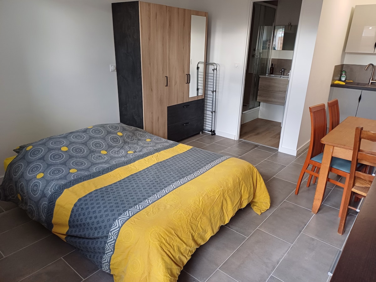 Studio 30min Bugey/15min Malville/45min Lyon