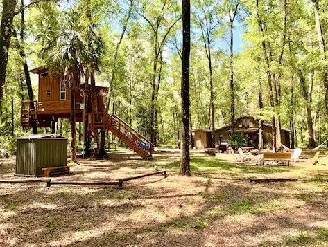 Treehouse Cabin Retreat near the Suwannee River