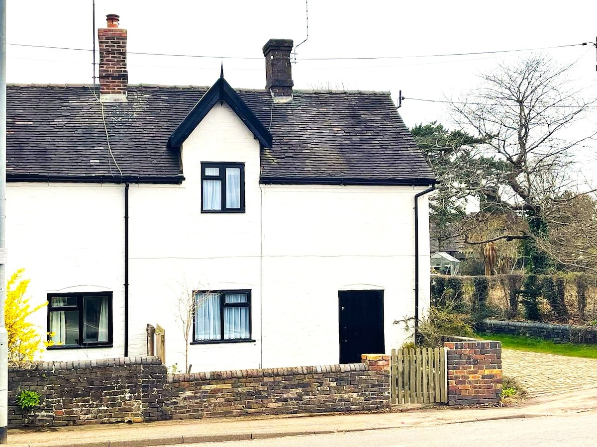 Period cottage in Madeley
