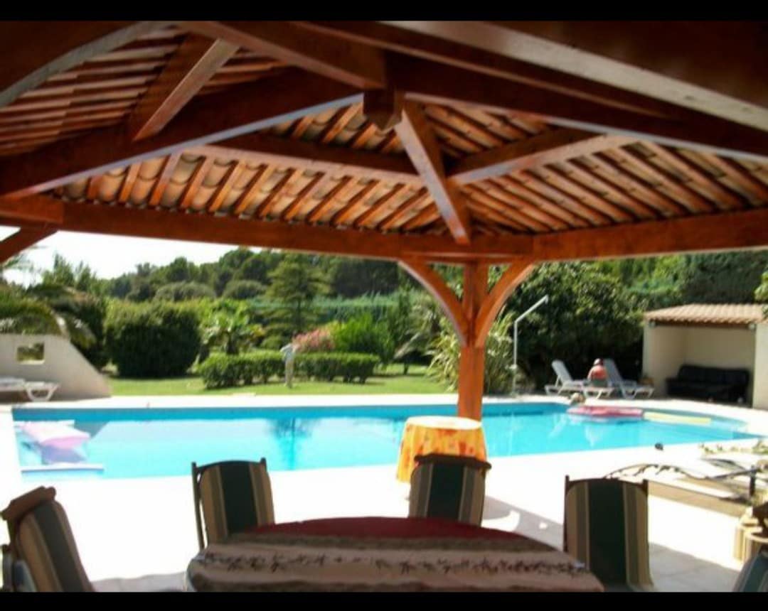 villa/piscine.6 pers. location 1semaine minimum