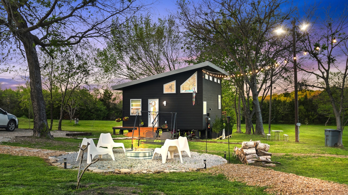 Boho Serenity Cabin; Trees, Pastures, Koi Pond