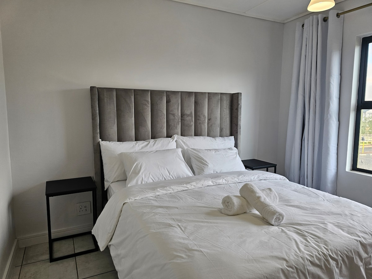 Outerspaces- 2 Bedroom apartment-Sandton