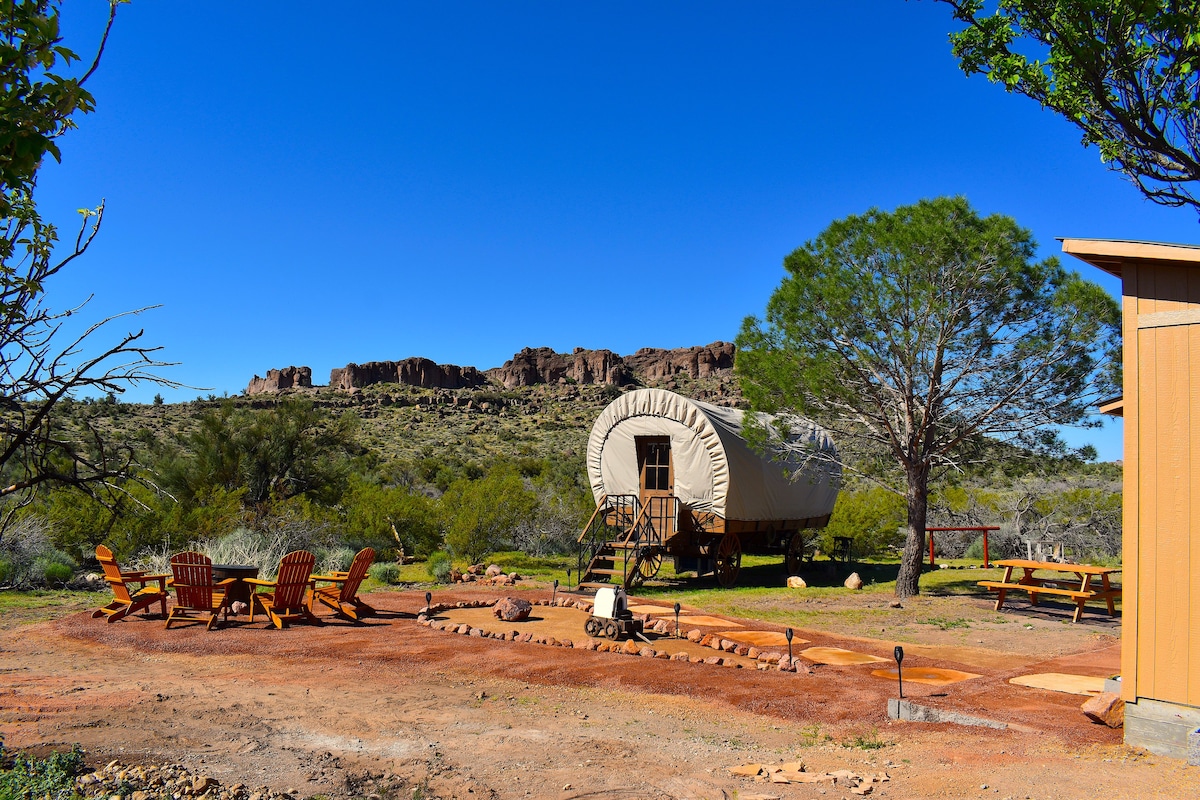 Wagon Glamping @ S.W. Eden Ranch