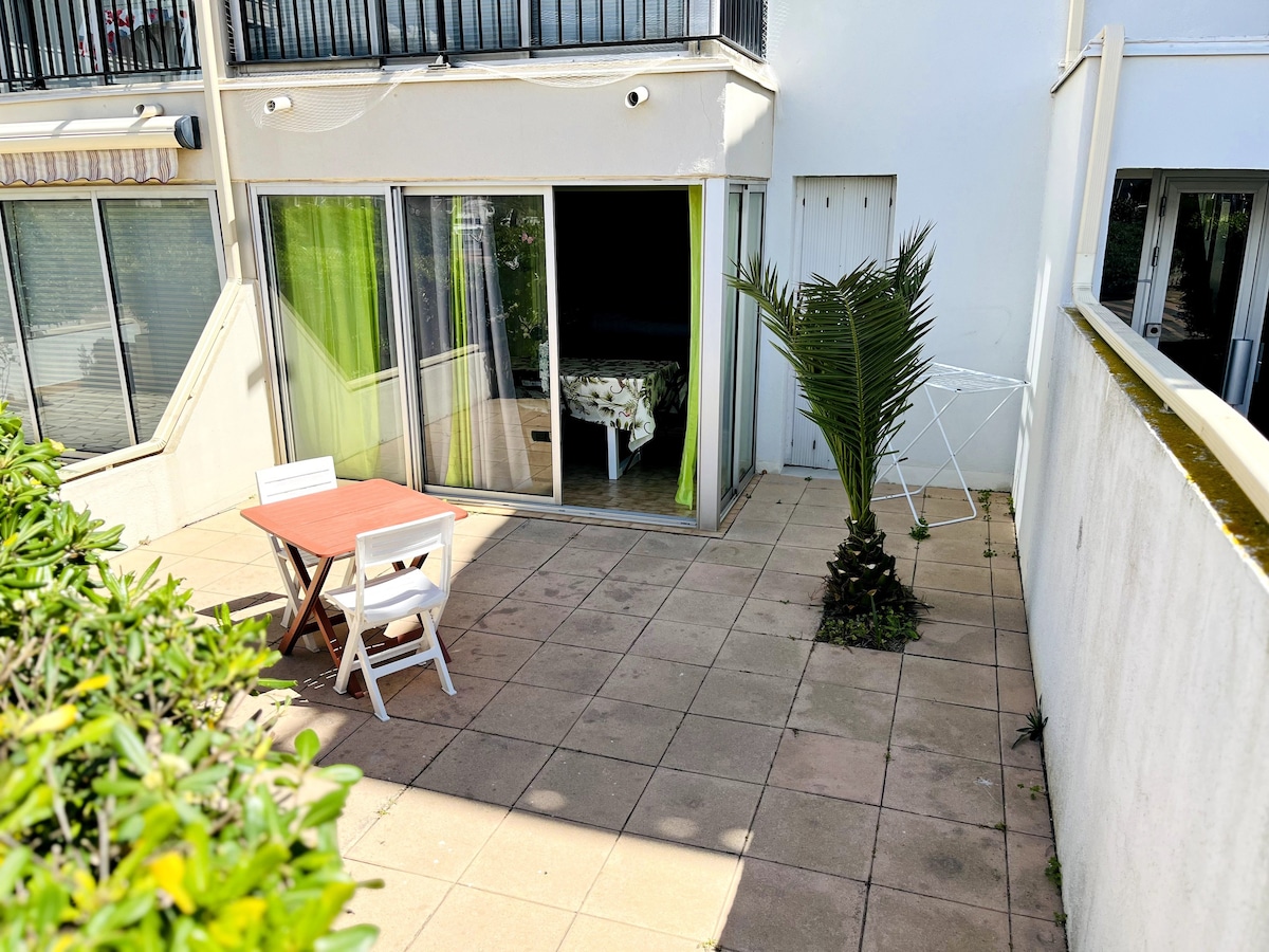 Appartement 200m plage, 6 couchages, wifi, parking