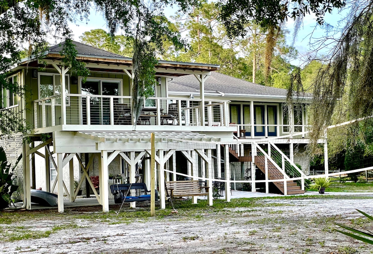 Admirals Lookout Waterfront Home