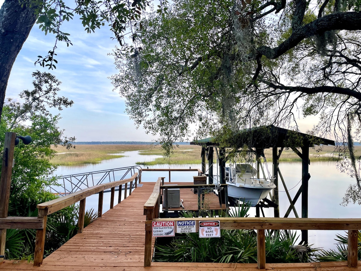 Admirals Lookout Waterfront Home