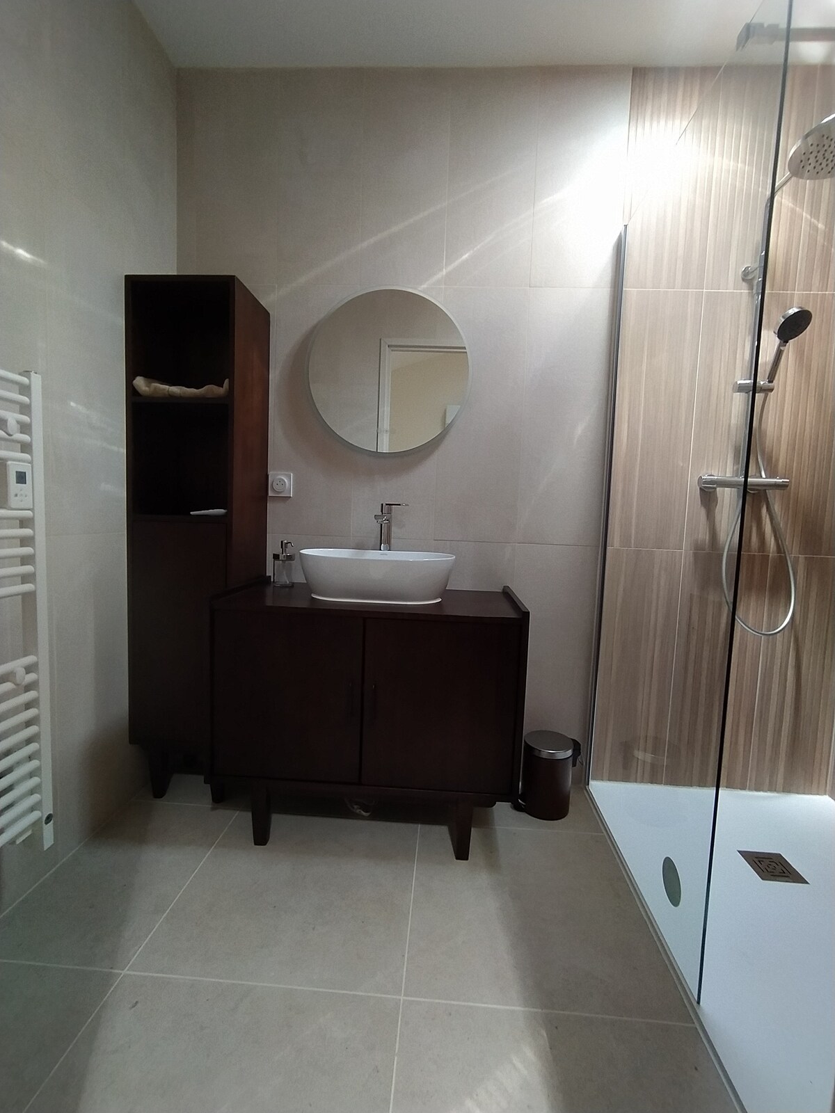 Chambre avec douche-wc privé