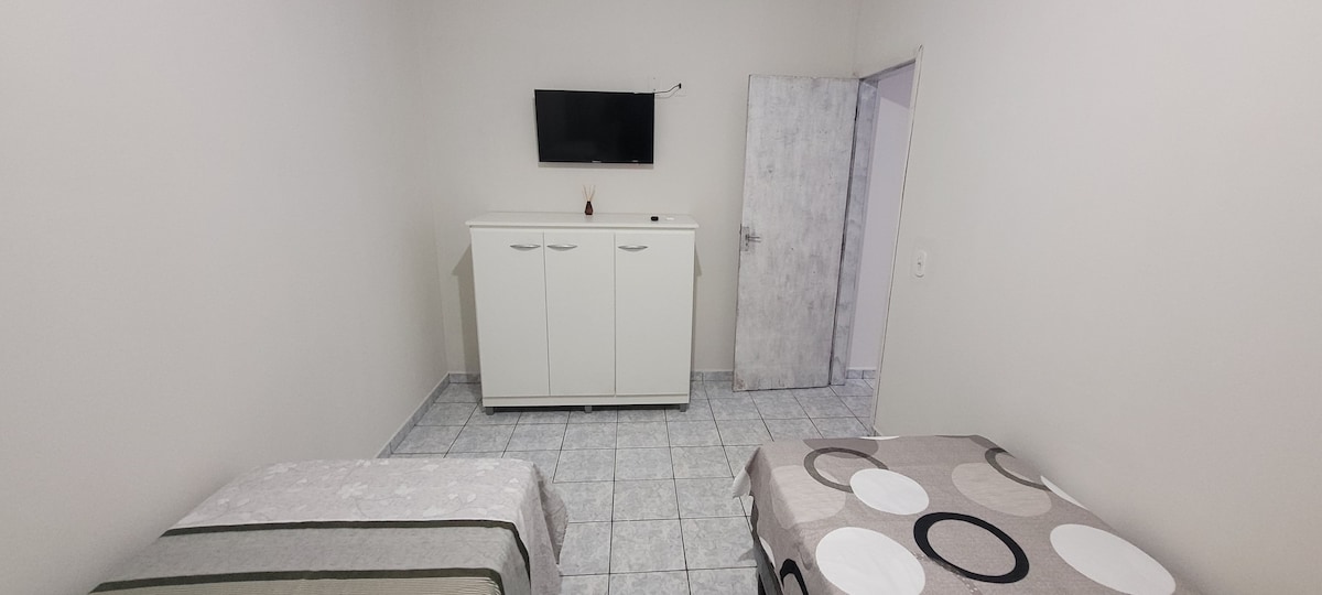 Apartamento com ar, completo (kitnet 03)