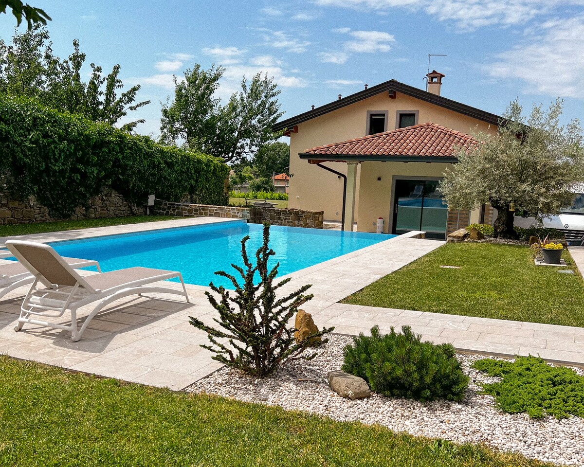 “Il Desiderio” Dimora con Piscina nel Collio